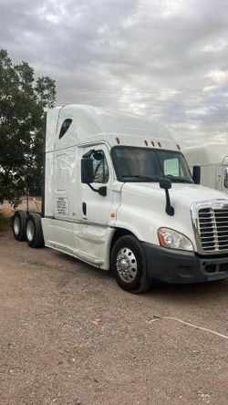 Freightliner Cascadia 125 salvage cars for sale: 2016 Freightliner Cascadia 125