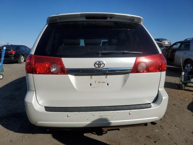 2006 Toyota Sienna XLE