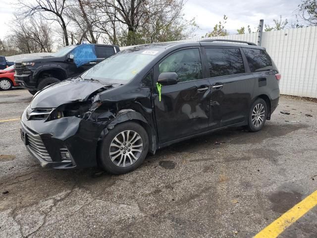 2019 Toyota Sienna XLE