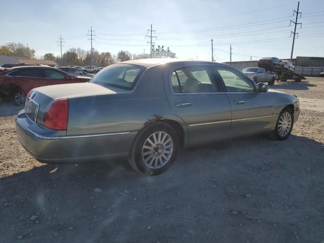 2004 Lincoln Town Car Ultimate