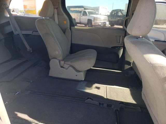 2011 Toyota Sienna Base