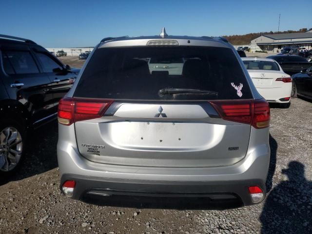 2020 Mitsubishi Outlander SE