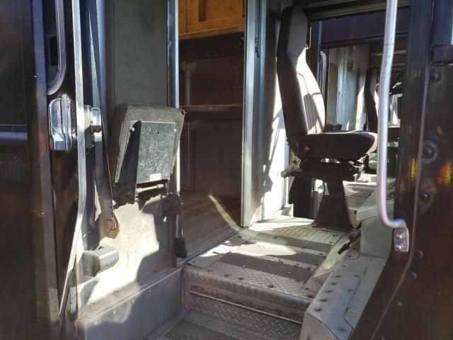 2009 Freightliner Chassis M Line WALK-IN Van