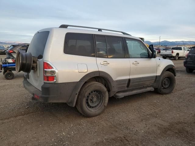 2001 Mitsubishi Montero Limited