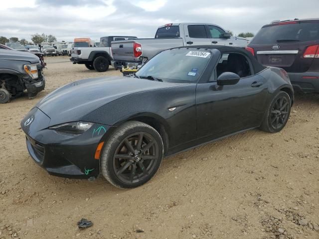 2016 Mazda MX-5 Miata Club