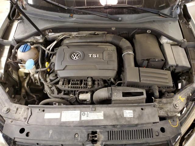 2014 Volkswagen Passat SE