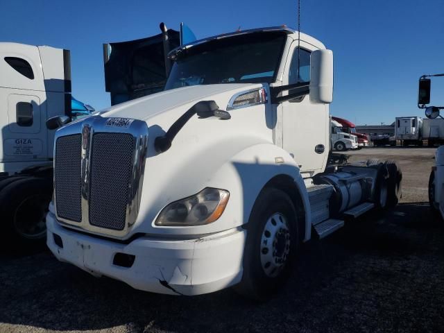 2015 Kenworth Construction T680