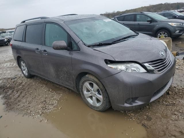 2015 Toyota Sienna LE