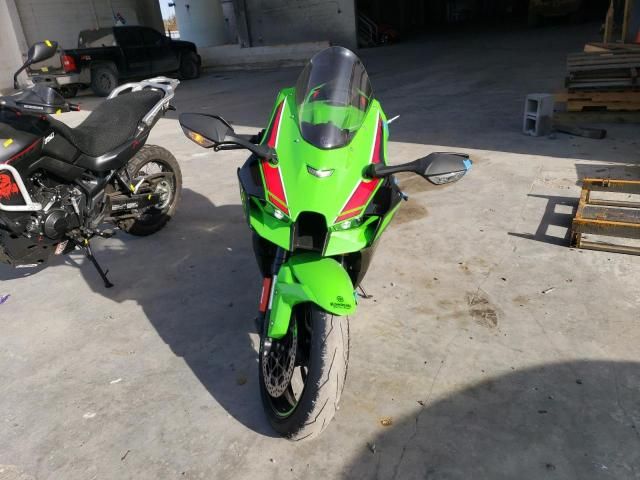 2023 Kawasaki ZX1002 M