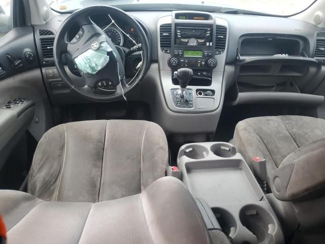 2007 Hyundai Entourage GLS