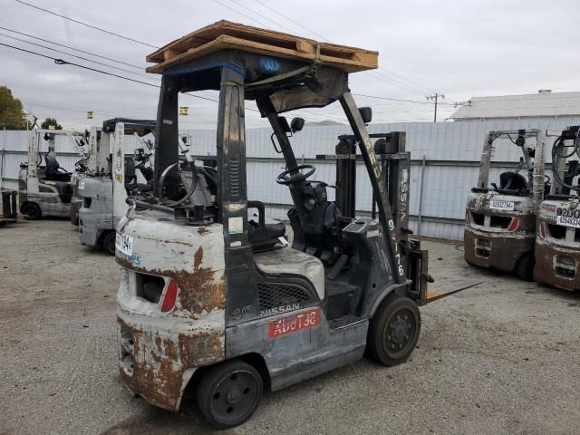 2010 Nissan Forklift