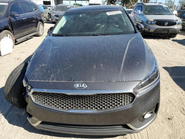 2017 KIA Cadenza Premium