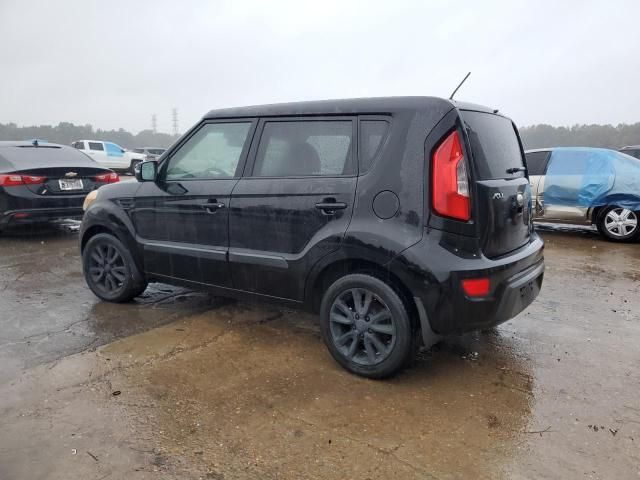 2013 KIA Soul +