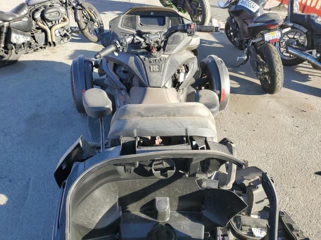 2023 Can-Am Spyder Roadster RT