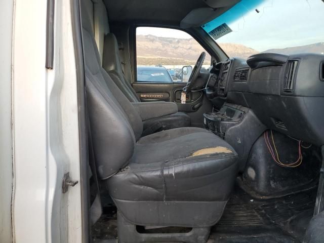 2002 Chevrolet Express G3500