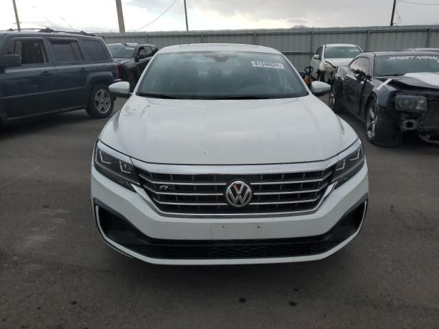 2021 Volkswagen Passat R-Line