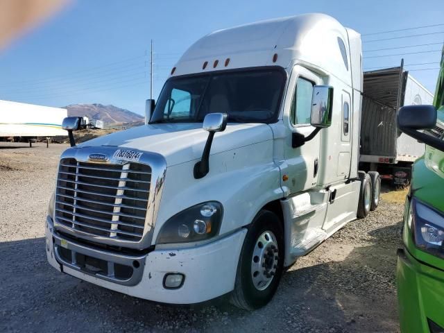 2016 Freightliner Cascadia 125