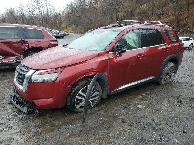 2022 Nissan Pathfinder Platinum