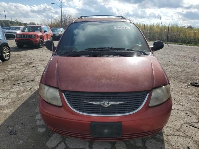 2003 Chrysler Town & Country LX