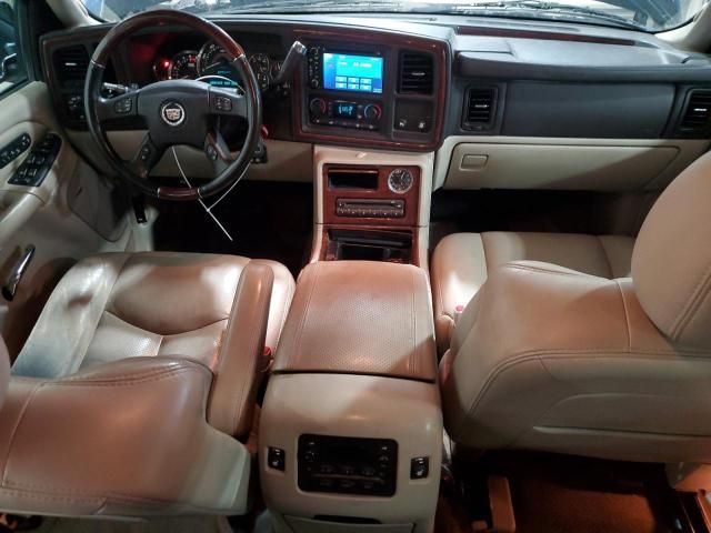 2005 Cadillac Escalade Luxury