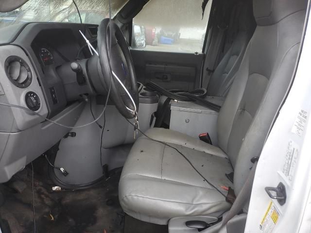 2013 Ford Econoline E250 Van