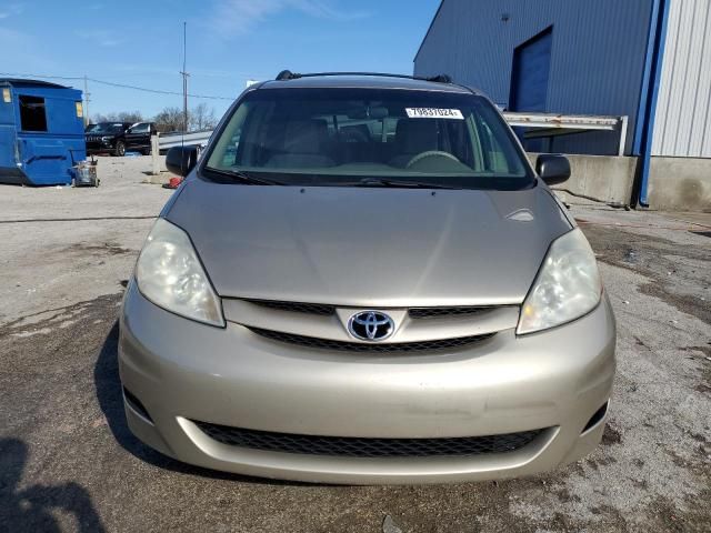 2009 Toyota Sienna CE