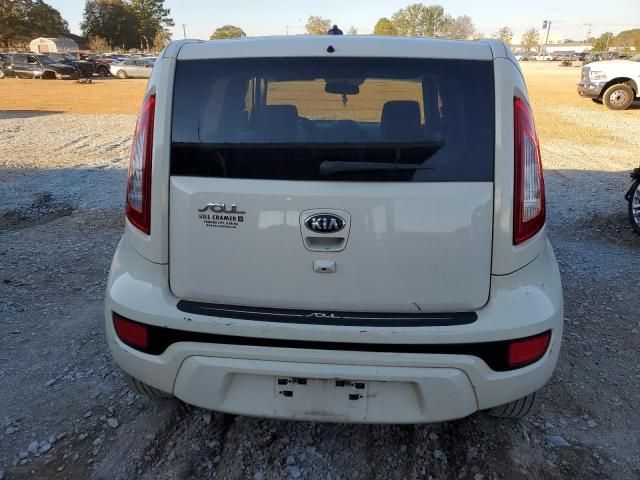 2013 KIA Soul +