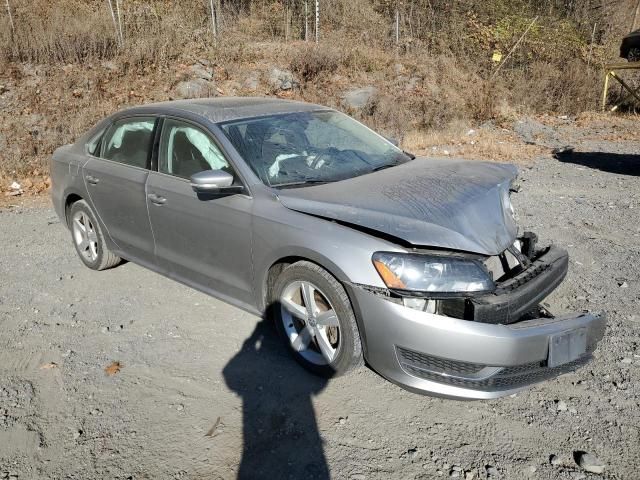 2013 Volkswagen Passat SE