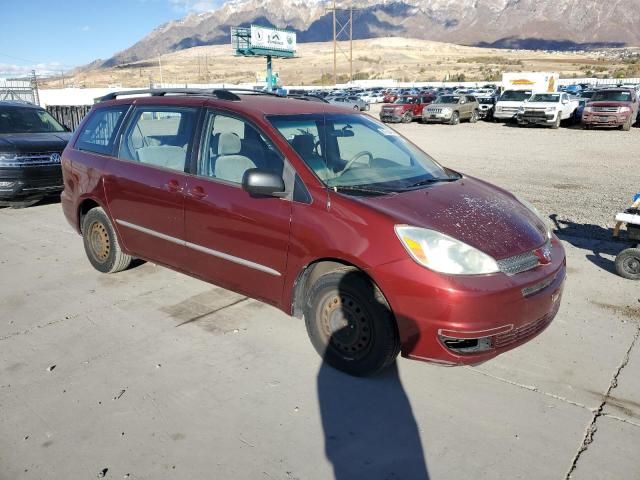 2004 Toyota Sienna CE