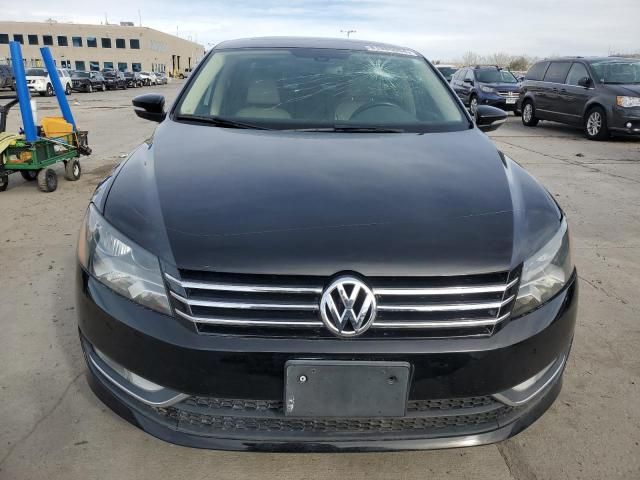 2013 Volkswagen Passat SEL