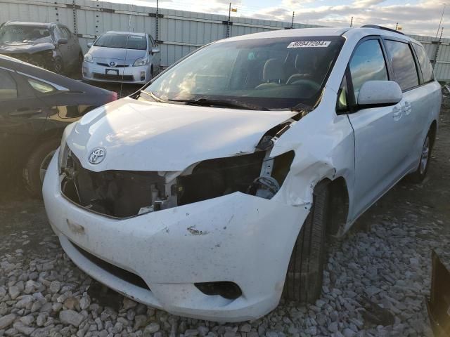 2012 Toyota Sienna LE