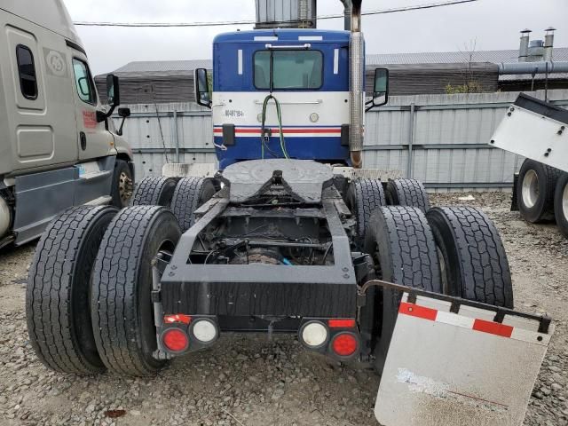 2016 Peterbilt 579