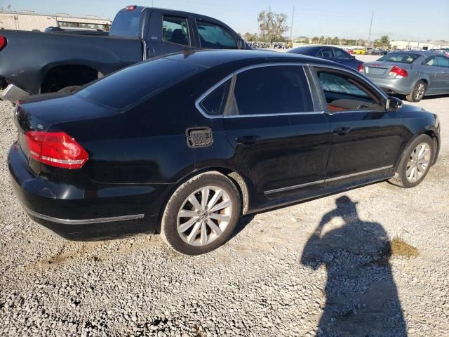 2012 Volkswagen Passat SEL