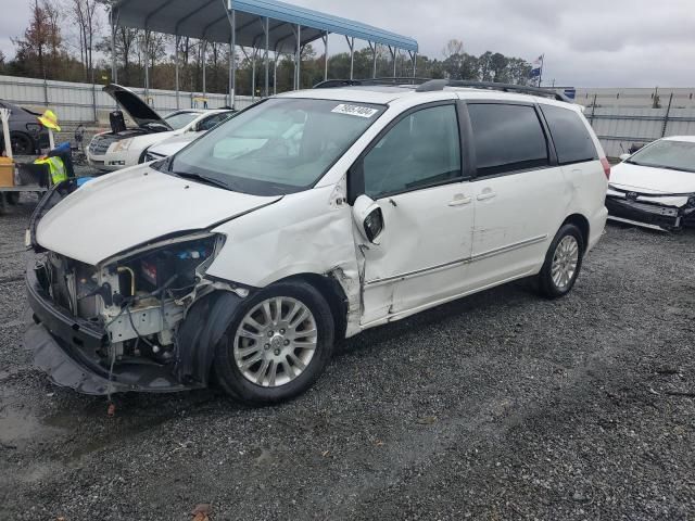 2007 Toyota Sienna XLE