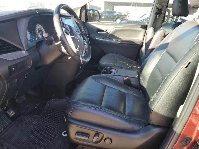 2015 Toyota Sienna Sport