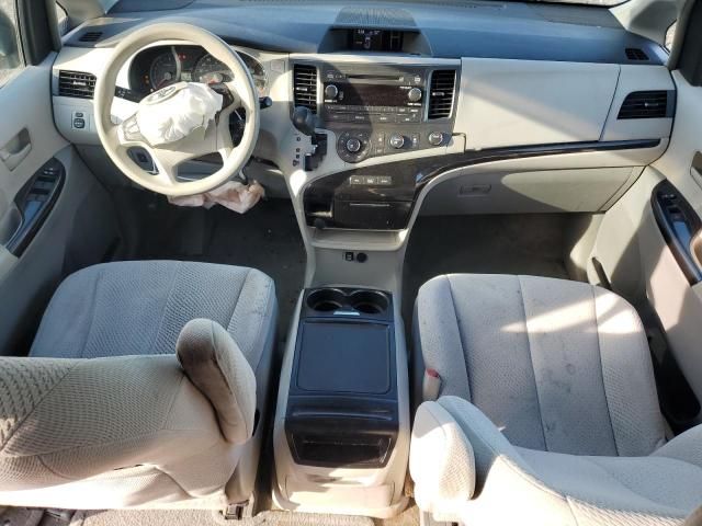 2012 Toyota Sienna LE