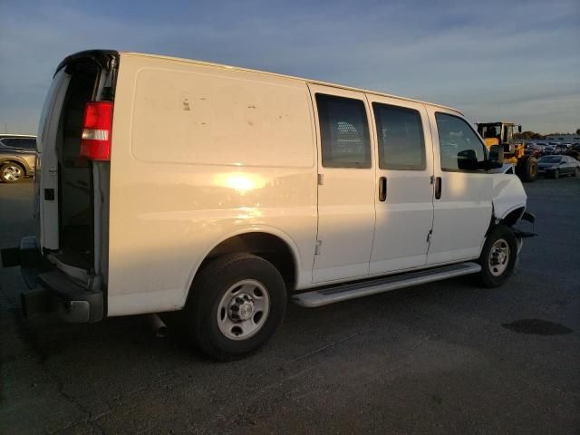 2022 Chevrolet Express G2500