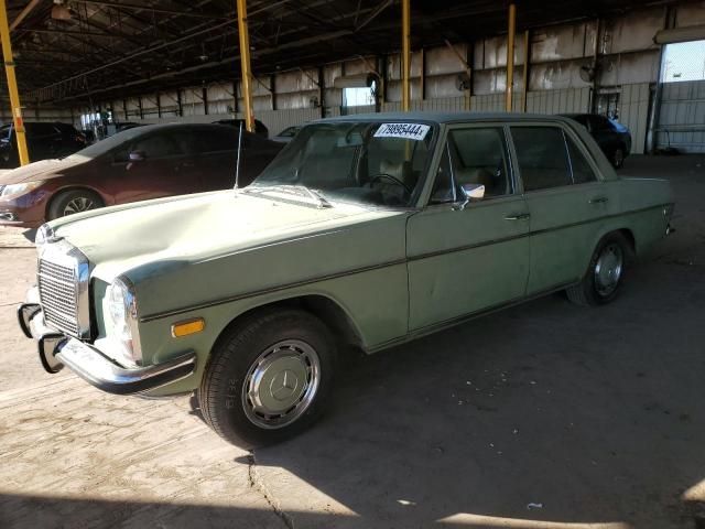 1973 Mercedes-Benz 220