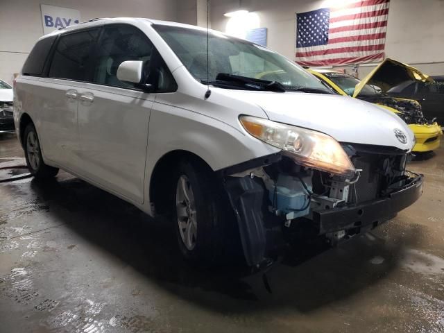 2011 Toyota Sienna LE