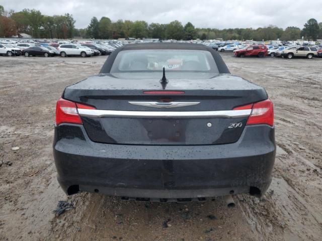 2013 Chrysler 200 Touring