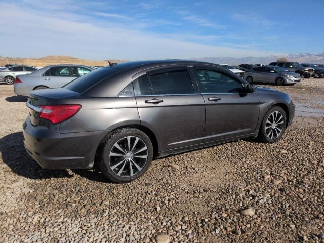 2014 Chrysler 200 Touring