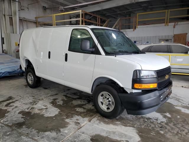 2022 Chevrolet Express G2500