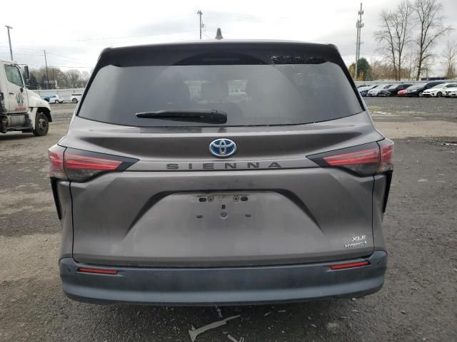 2021 Toyota Sienna XLE