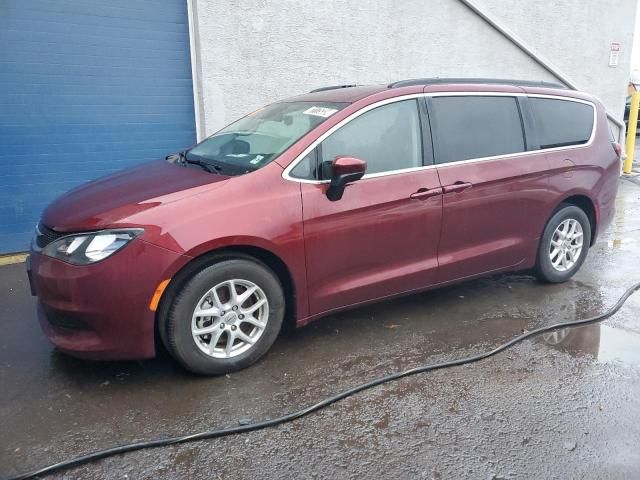 2021 Chrysler Voyager LX