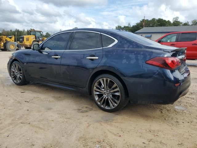 2017 Infiniti Q70 3.7