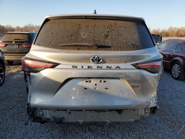 2021 Toyota Sienna XLE