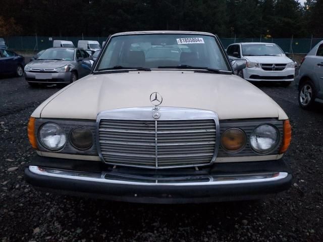 1983 Mercedes-Benz 240 D