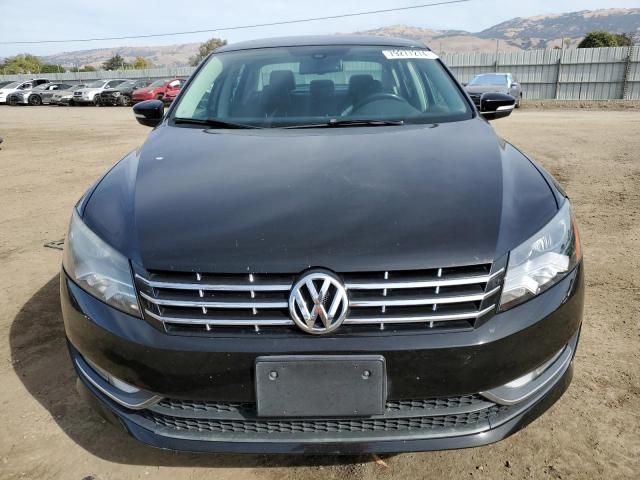 2014 Volkswagen Passat SEL