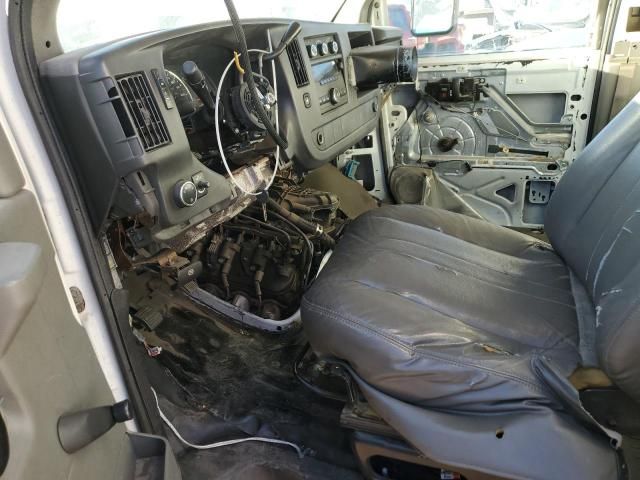 2008 GMC Savana Cutaway G3500