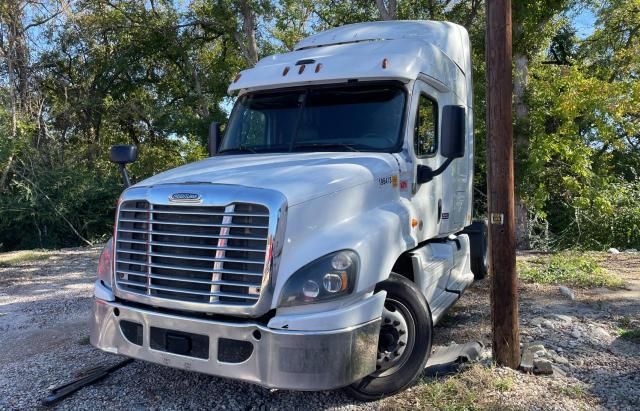 2016 Freightliner Cascadia 125